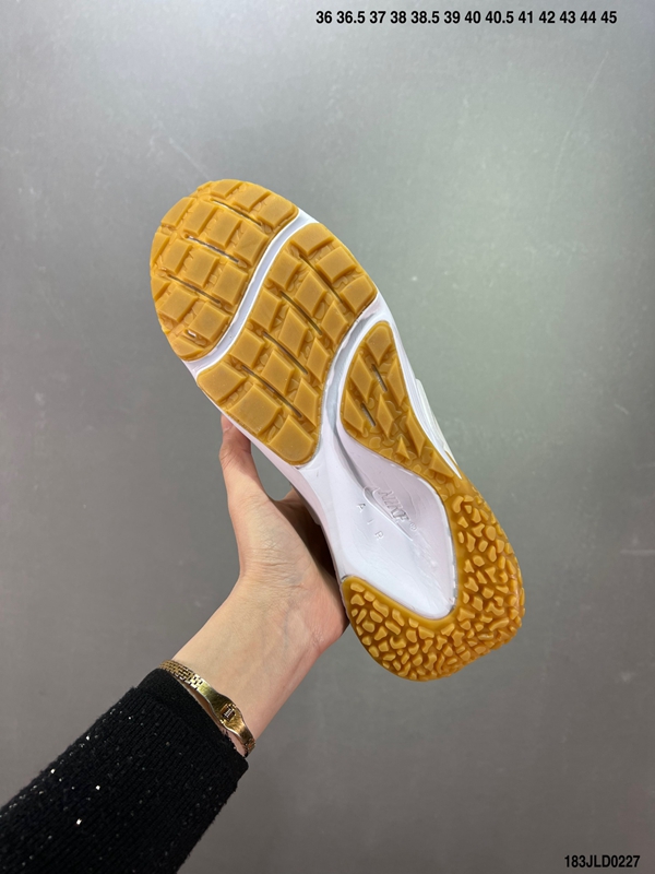 ブランド激安靴角部分ディテール